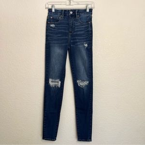 Women's American Eagle Outfitters The Lu(x)e Jean High Waisted Distressed Size 0